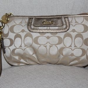 Coach Madison Large Wristlet